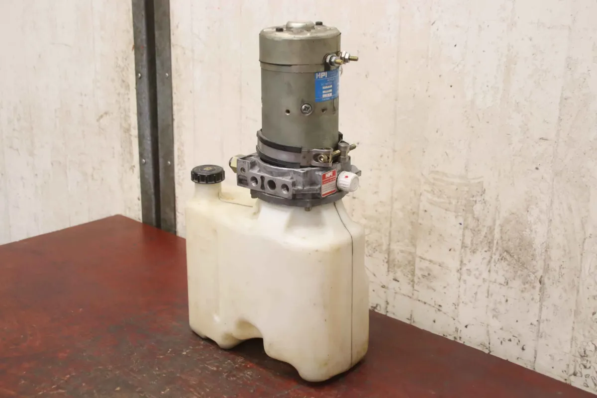 HPI Linde A5088869 L 12 Hydraulikpumpe für Elektrostapler 24 V 2,2 Kw