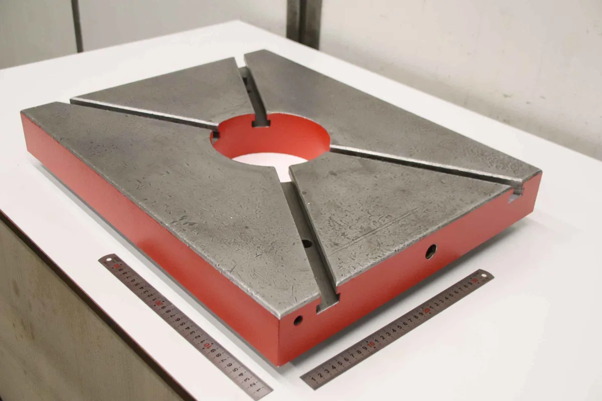 630/500/H75 mm Aufspannplatte mit T Nut