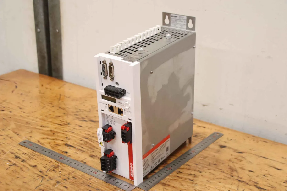 Beckhoff AX5106-0000-0200 Servoverstärker