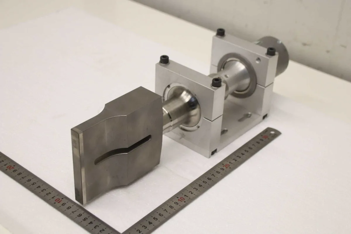 Dukane 41B30 CTC2058800 00264-01-4002-07 Ultraschall-Schweißwandler Ultraschall-Schwingeinh