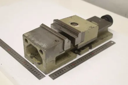 Spannweite 125 mm Maschinenschraubstock – RESALE