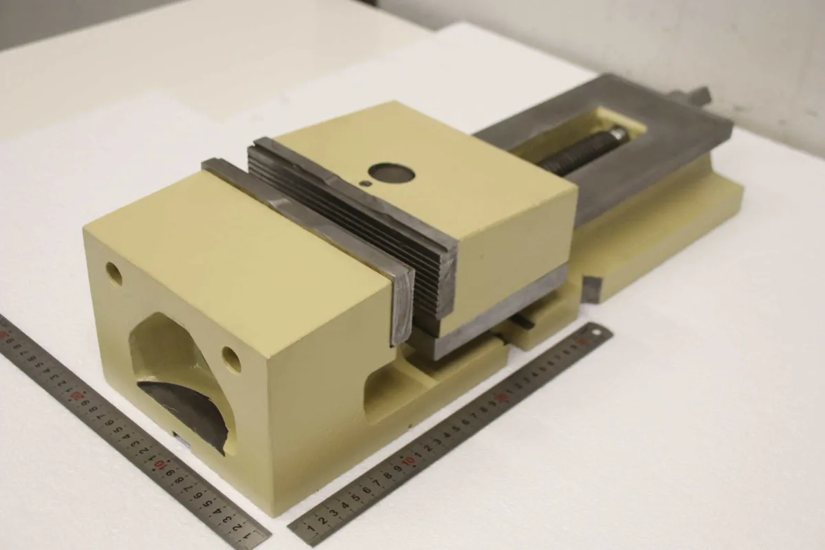 WMW Spannweite 285 mm Maschinenschraubstock