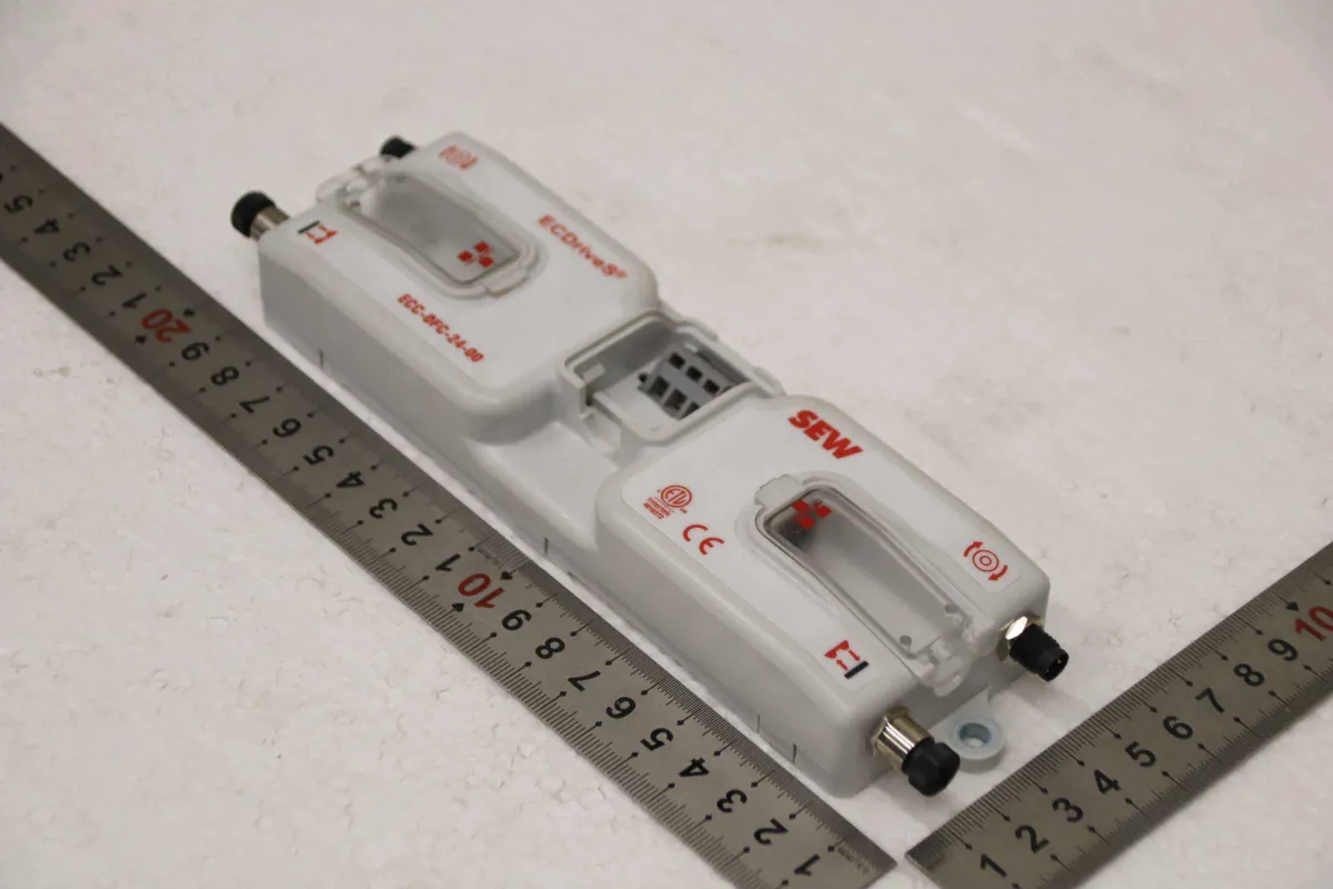 SEW-Eurodrive ECC-DFC-24-00 Feldbussteuerung