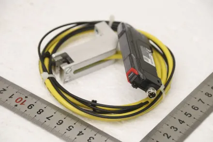 Keyence FS-N41C Lichtleiter-Verstärker – RESALE