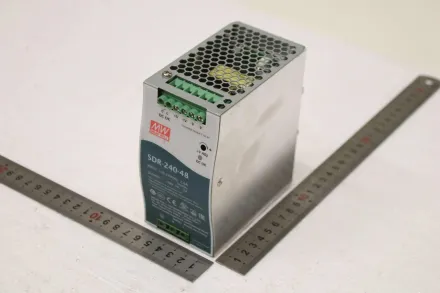 Mean Well SDR-240-48 Hutschienen-Netzteil – RESALE
