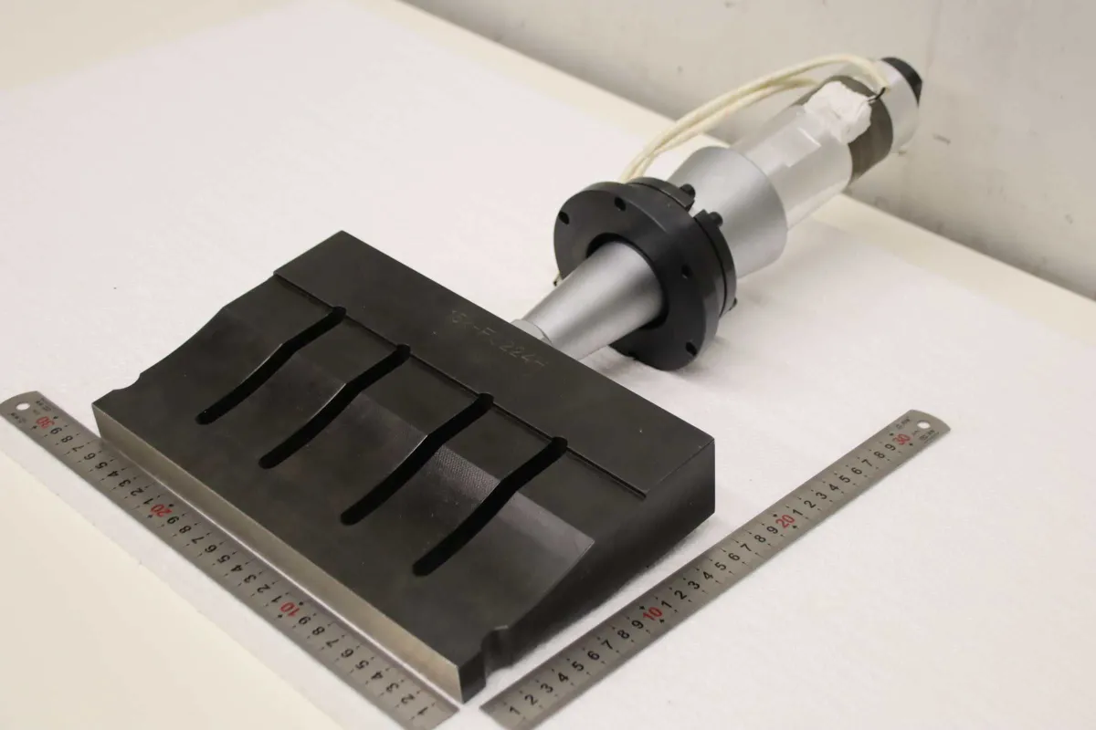 R2102088 15k-FO224H Ultraschall-Schweißwandler Ultraschall-Schwingeinh