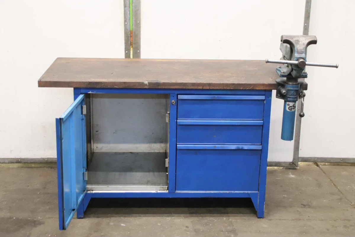 Lista Heuer Front 1500/950/H1120 mm Werkbank mit Schraubstock
