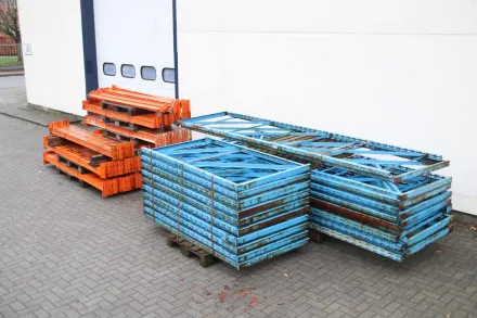 Tiefe 1100 mm Palettenregal 34 Ständer 104 Traversen – RESALE