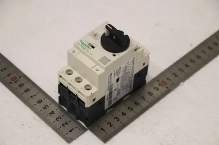 Schneider Electric GV2-PM08 C Motorschutzschalter – RESALE