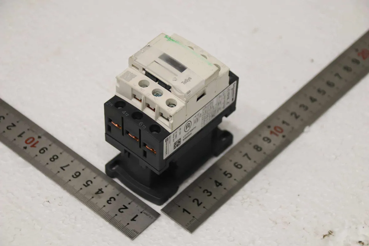 Schneider Electric LC1D18M7C Schütz