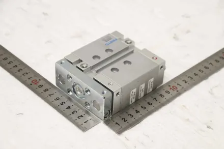 Festo DFM-20-20-B-PPV-A-GF  532316 Führungszylinder – RESALE