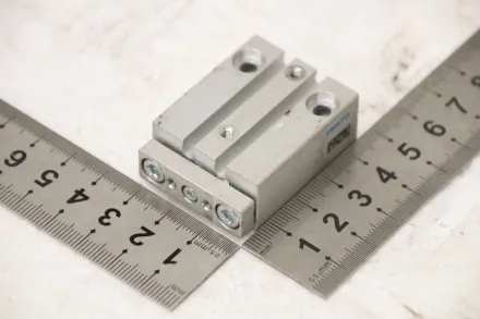 Festo DFM-10-20-P-A-GF  4154799 Führungszylinder – RESALE