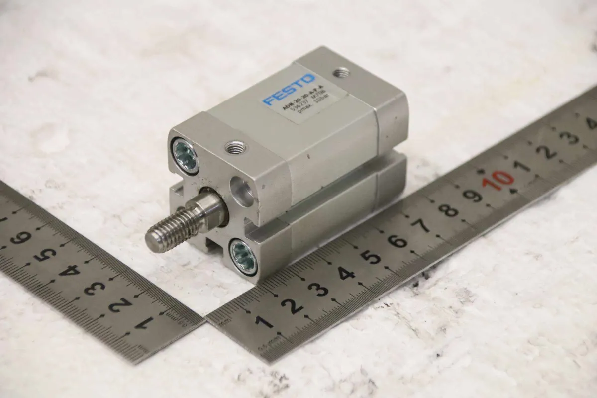 Festo ADN-20-20-A-P-A Hub 20 mm Kompaktzylinder