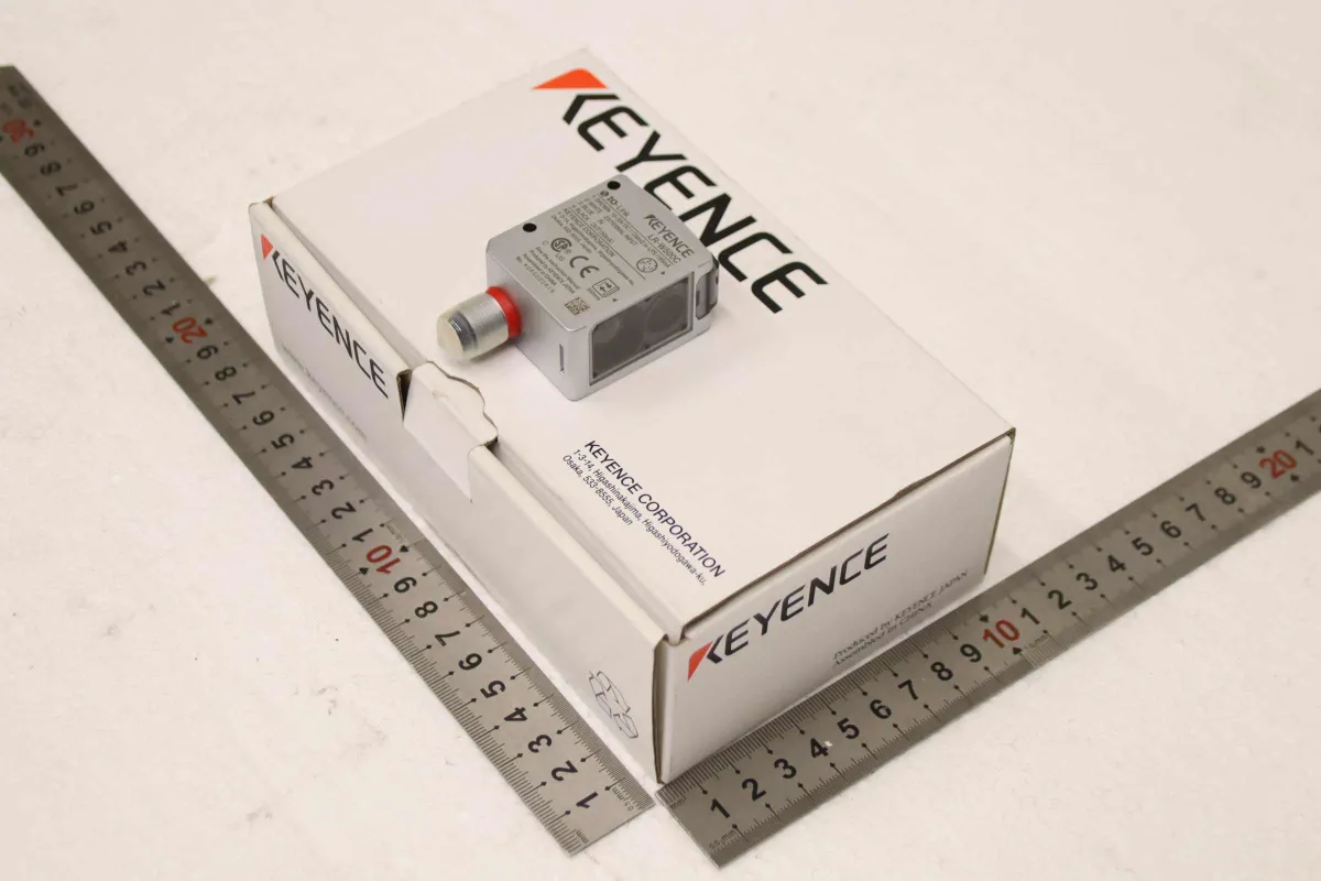 Keyence LR-W500C Vollspektrumsensor