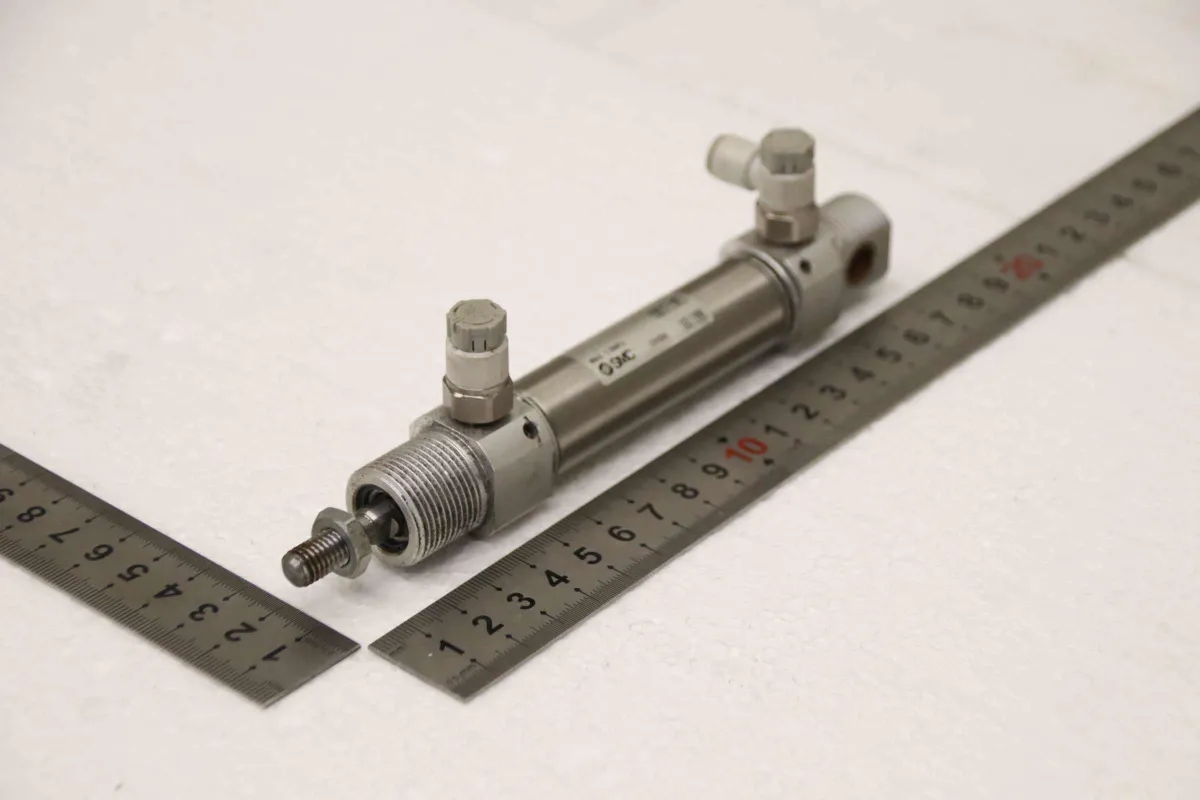 SMC CD85N20-50C-B Hub 50 mm Pneumatikzylinder