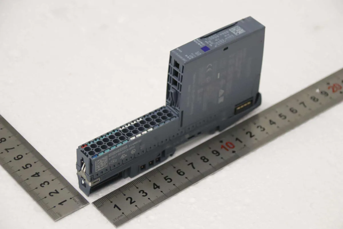 Siemens 6ES7 135-6HD00-0BA1 Analogausgabe