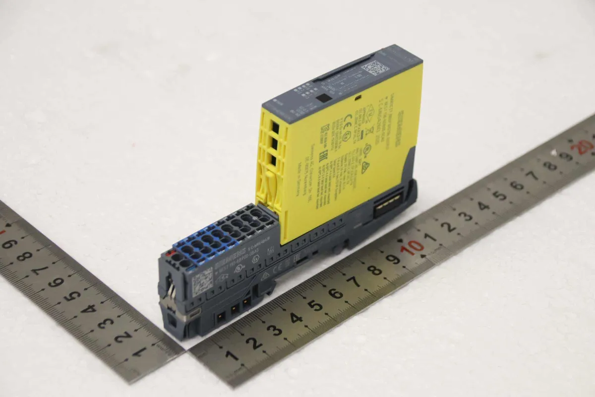 Siemens 6ES7 136-6DB00-0CA0 Digitaausgabe