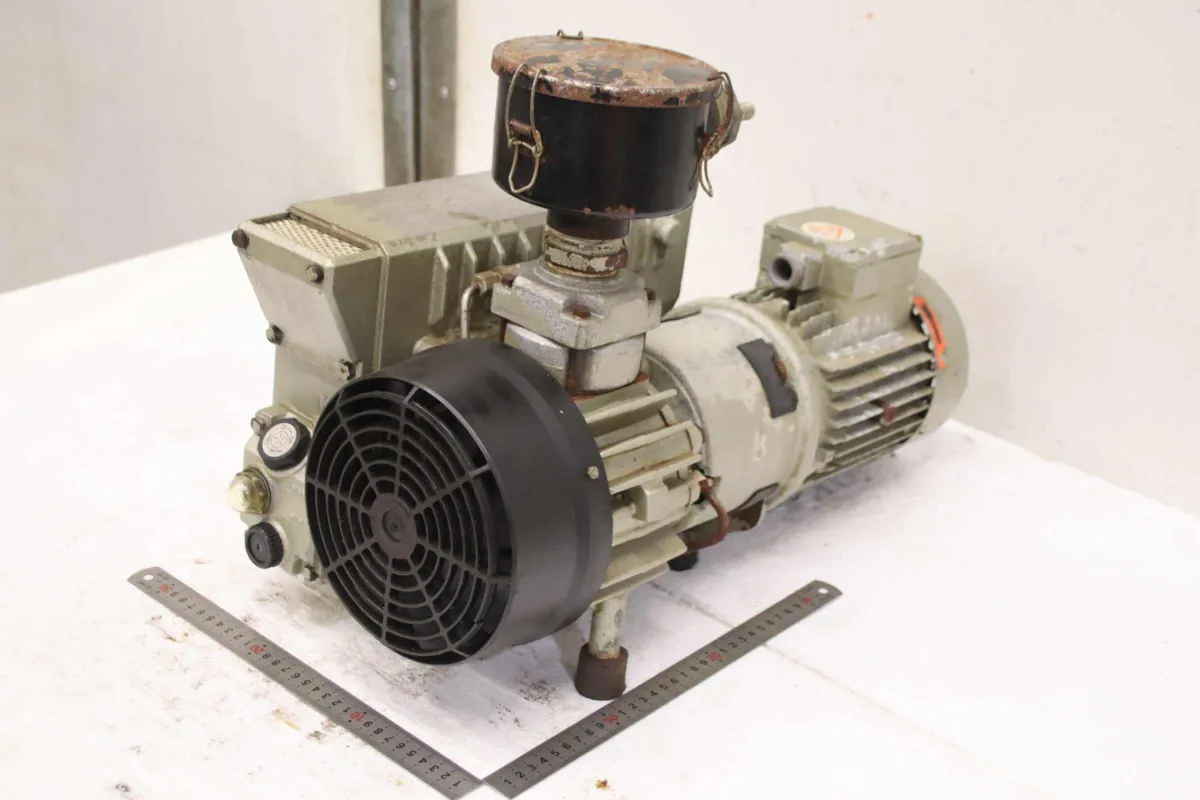 Busch RC 0025 E 501 Vakuumpumpe 0,75 kW