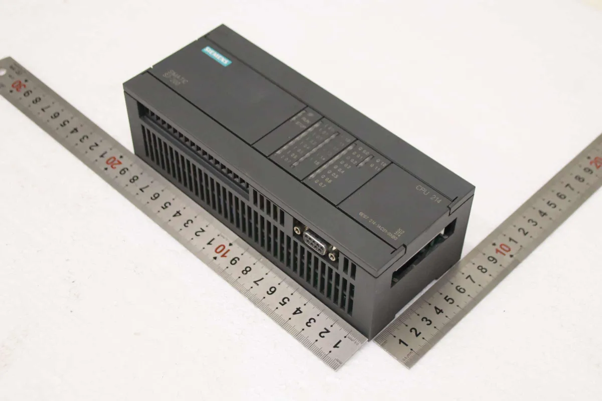 Siemens 6ES7214-1BD23-0XB0 / 6ES7 2223-1BF22-0XA0 Kompakt CPU