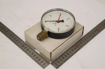 Wika 111.10.100 25 bar G1/2A Manometer 0-25 bar – RESALE