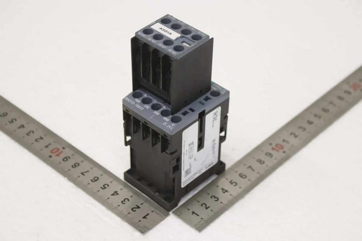 Siemens 3RH2131-1BB40 / 3RH2911-1GA40 Hilfsschalterblock