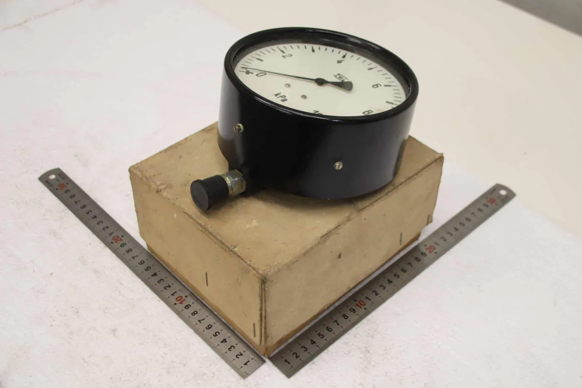 TGL Ø 160 mm Pressure gauge 0-0.1 bar / 0-10 kPa