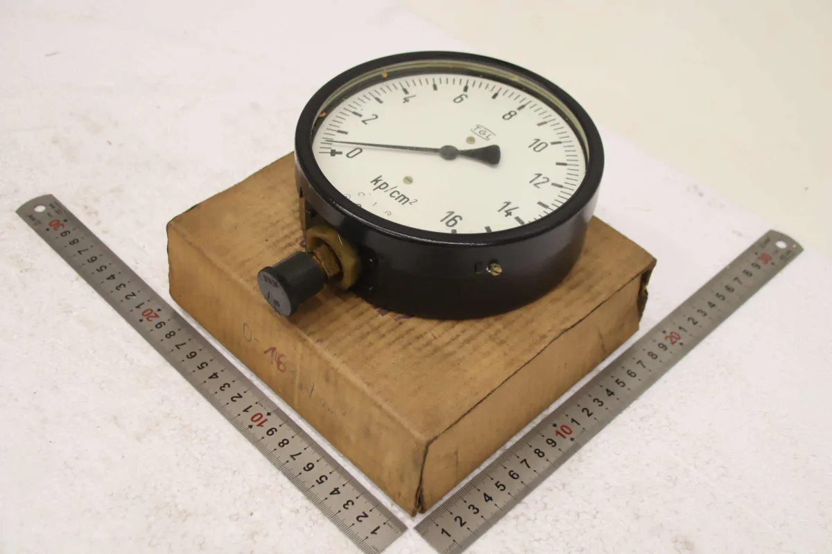 TGL 1/BM 20/2 160Ø 0-16 kPa Manometer 0-16 bar / 0-16 kPa