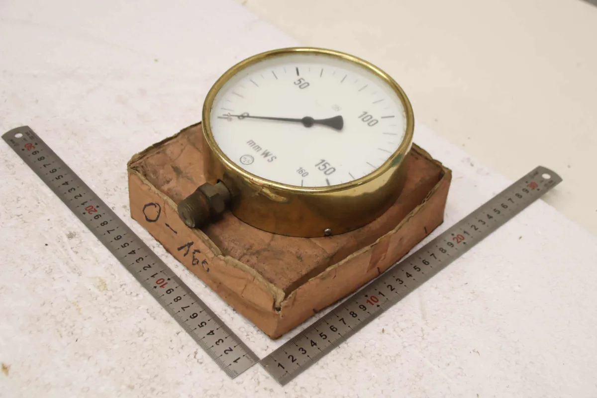 HG Ø 160 mm Manometer 0-0,016 bar / 0-160 mmWs