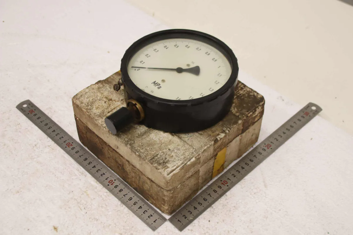 TGL Ø 160 mm 0-1,6 MPa Manometer 0-16 bar / 0-1,6 MPa