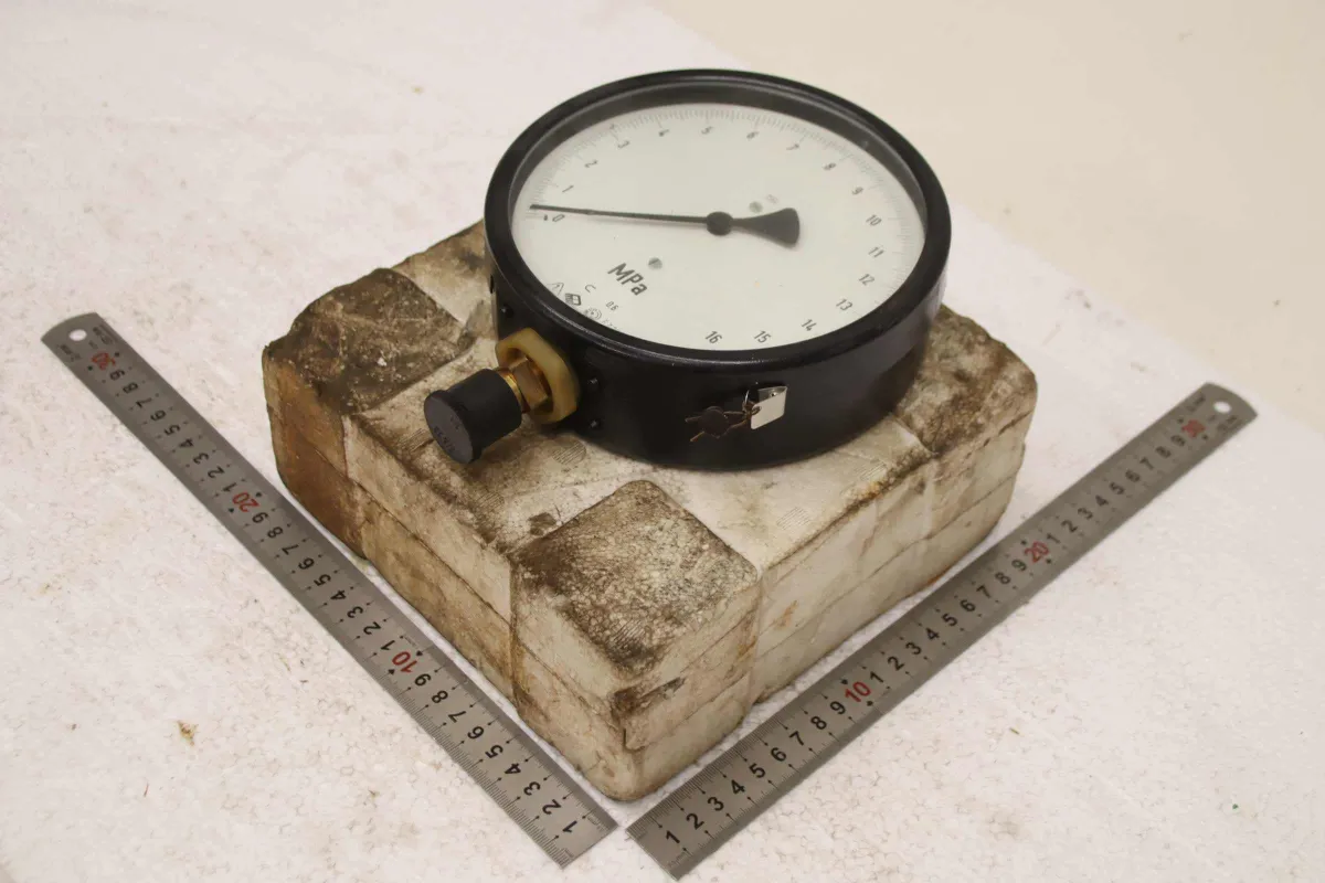 TGL Ø 160 mm 0-16 MPa Manometer 0-160 bar / 0-16 MPa