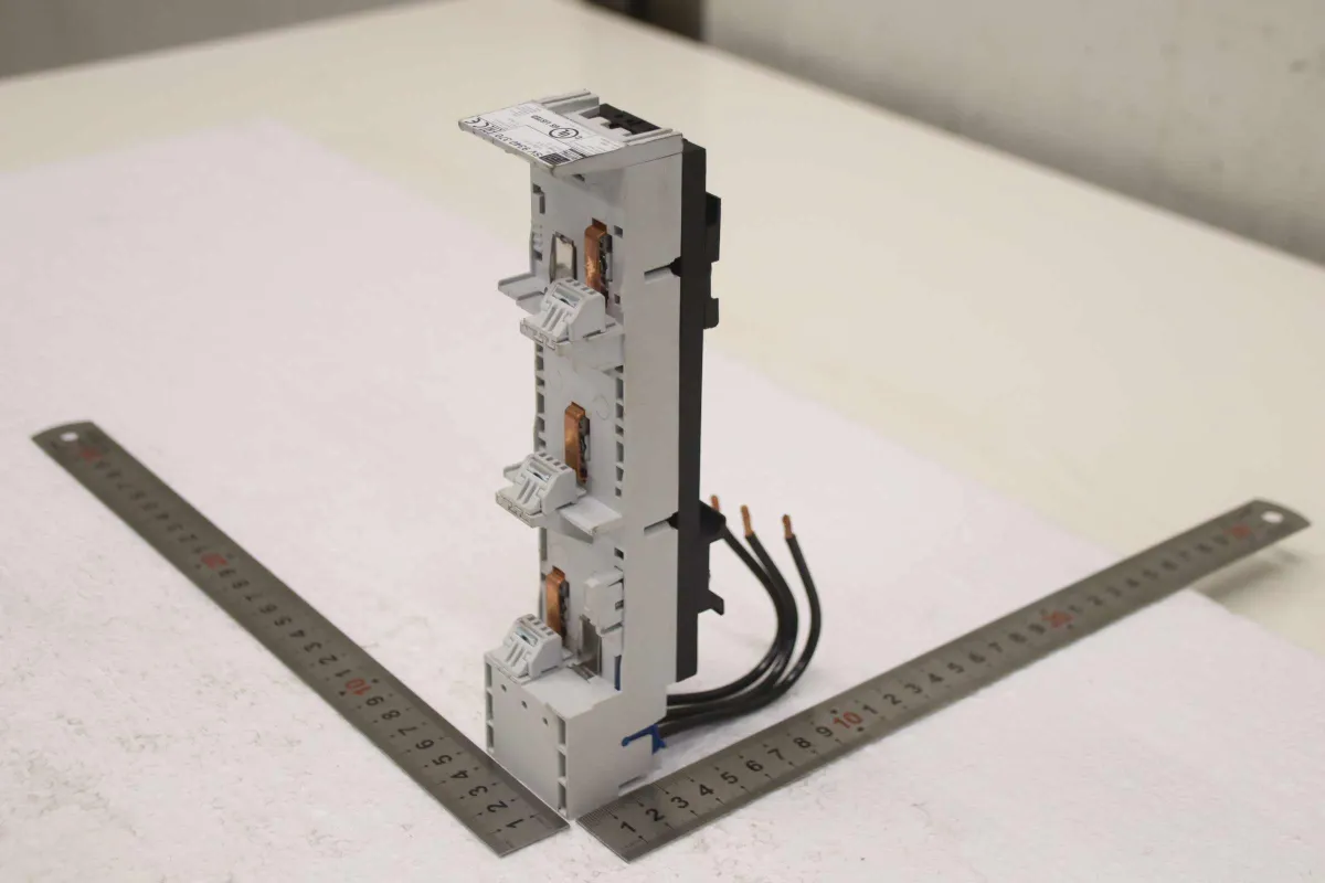 Rittal SV 9340.370 Sammelschienenadapter OM-Adapter