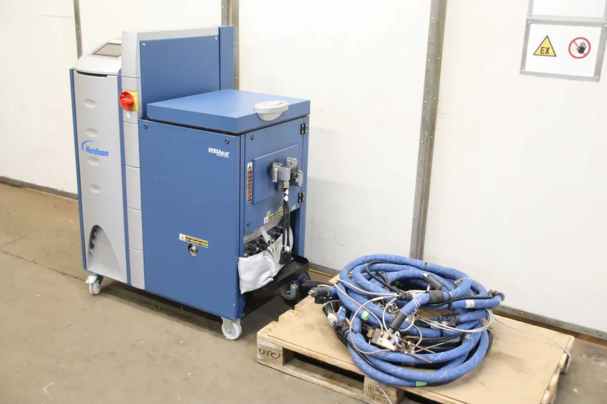 Nordson VersaBlue VB_ENG 3 Pumpen Klebstoff-Schmelzgerät