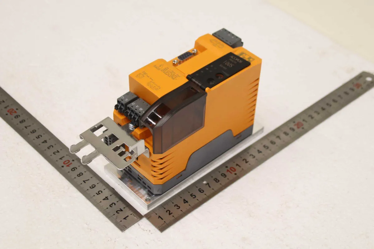 B&R ACOPOS micro 100S 80VD1 00PS.C02X-01 Wechselrichtermodul