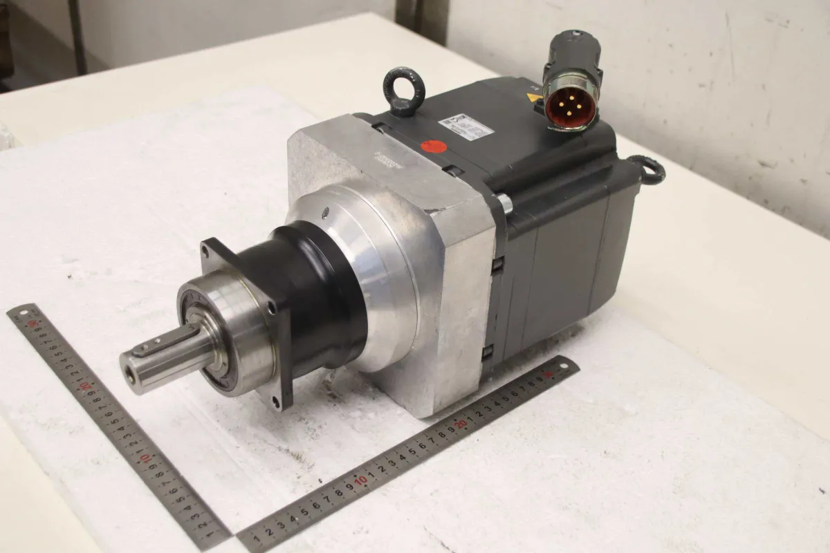 Siemens Wittenstein 1FK7101-2AF71-1RG0 SP 100S-MC1-3 Servomotor