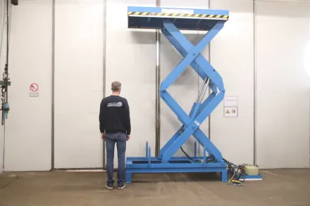 Kaiser Kraft M2000 Scherenhubtisch 2000 kg – RESALE
