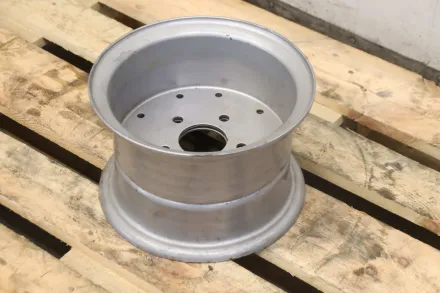 Gsl German Standard Lift 6.50F-10 ET-17 604700 5-Loch Felge – RESALE