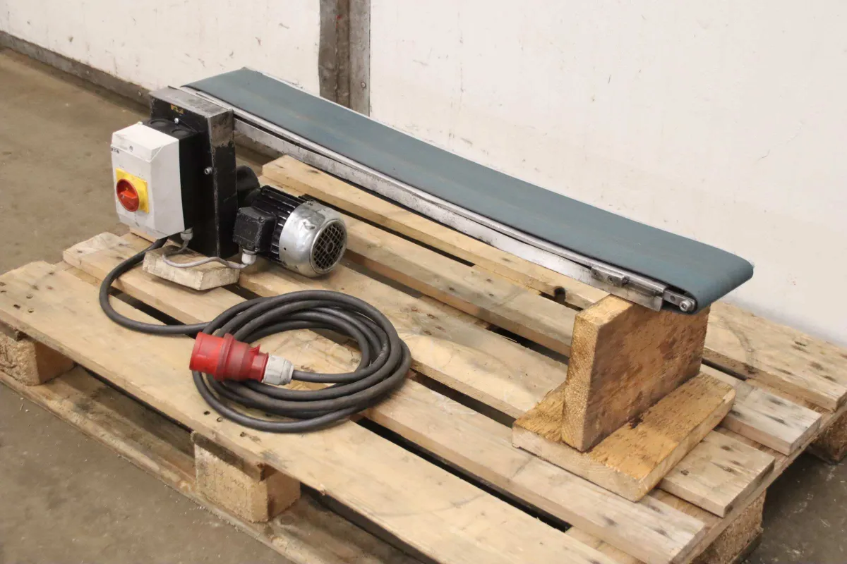 1020 x 130 mm Förderband 6 m/min