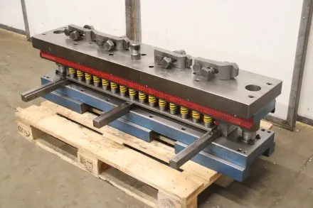1400/820/H380 mm Hub 20 mm 2 Säulen Stanzwerkzeug – RESALE