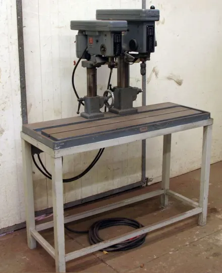 Wörner B4 Reihenbohrmaschine – RESALE