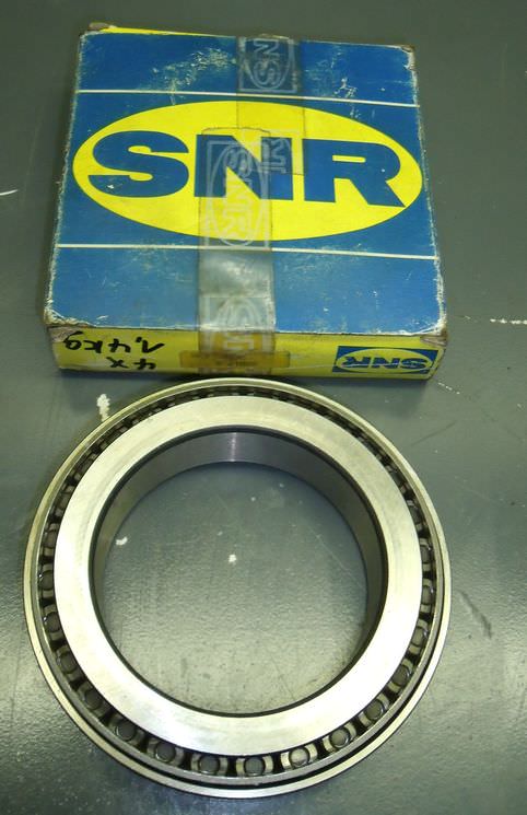 SNR Nr 32017 a Kegelrollenlager