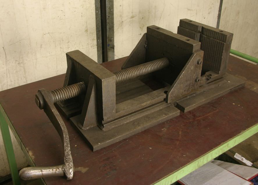 Stahl Typ 310/495 Maschinenschraubstock
