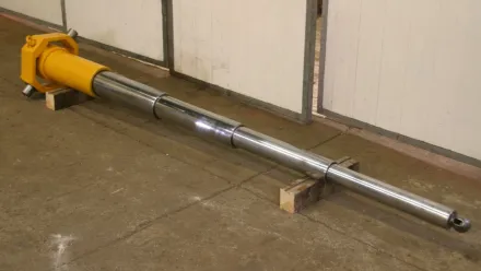 Huss Hub 2170 mm Teleskopzylinder – RESALE