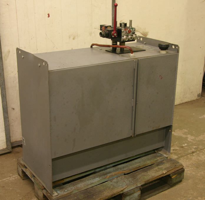 Thyssen-MAN Aufzüge HYZTA132 16-2 Hydraulikaggregat