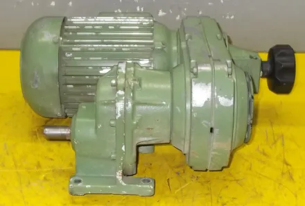 Lenze Atb 11.431.10.08.1 regelbarer Getriebemotor 0,37 kW 111-617 U/min – RESALE