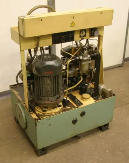Stankoimport Typ 18L 80 bar Hydraulikaggregat – RESALE