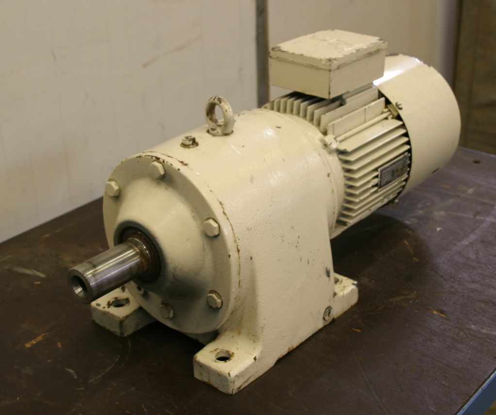 SEW EURODRIVE R70D90 Getriebemotor 0,37/0,88 kW 10/20 U/min