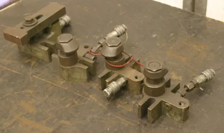Stahl 4 Stück Spannwerkzeug hydraulisch – RESALE