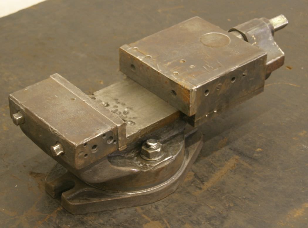 Stahl Spanweite 110 mm Maschinenschraubstock