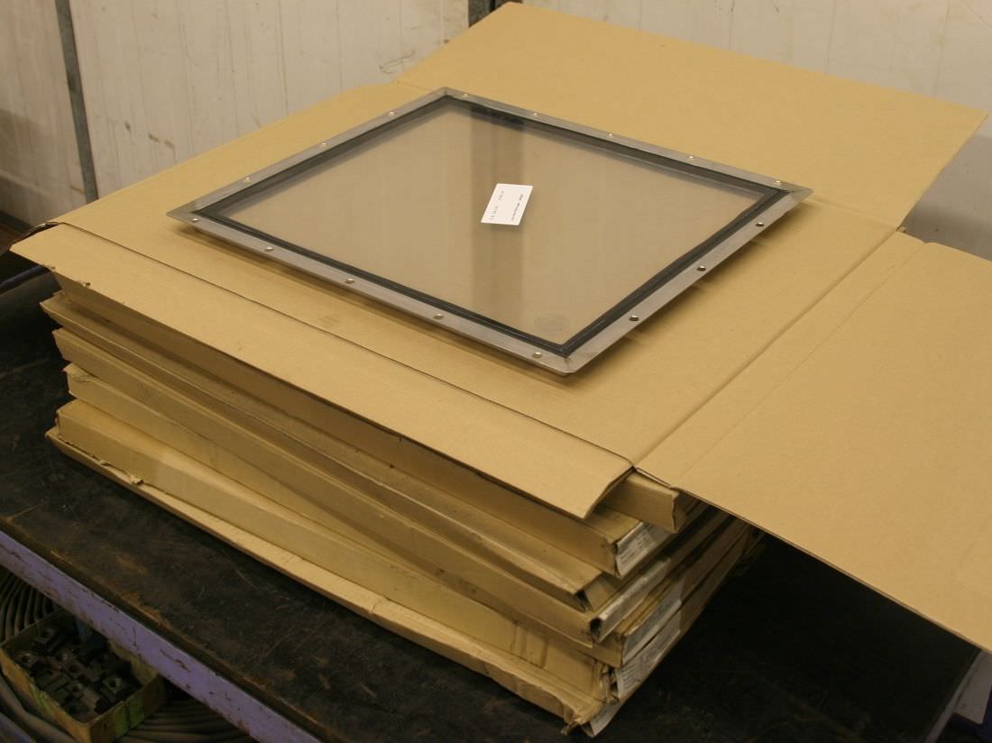 SEGE 438/387/20 mm Sicherheitsfenster