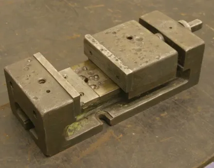 Stahl Spannweite 105 mm Maschinenschraubstock – RESALE